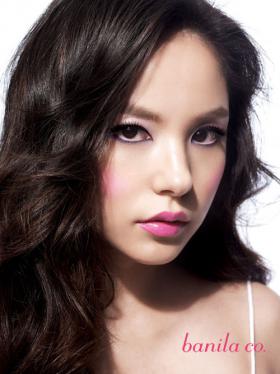 มินฮโยริน (Min Hyo Rin) เป็นพรีเซ็นเตอร์โฆษณาเครื่องสำอางค์แบรนด์ Banila Co 