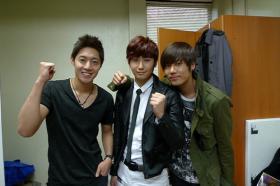 ภาพสมาชิก SS501 ให้กำลังใจโฮยองแซง (Heo Young Saeng)!