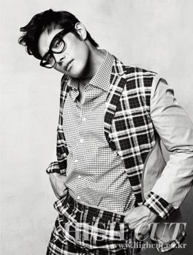 ลีบยองฮุน (Lee Byung Hun) ถ่ายภาพในนิตยสาร High Cut!