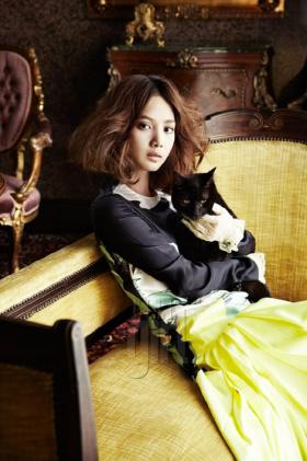 ยูนซึงอา (Yoon Seung Ah) เปลี่ยนลุคใหม่สำหรับนิตยสาร Elle