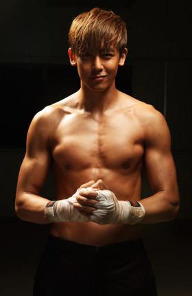 นิชคุณ (Nichkhun) ถ่ายโฆษณา Coca Cola!