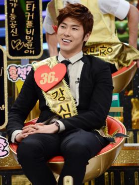 ยูนโฮ (Yunho) เคยไม่สวมอะไรเลยที่ทะเล?