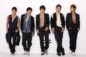 ตารางงานเก่าของของวงดงบังชินกิ (TVXQ) ที่แน่นมาก!