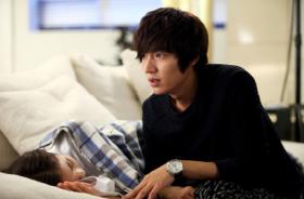 ฉากจูบในละครของลีมินโฮ (Lee Min Ho) และปาร์คมินยอง (Park Min Young)