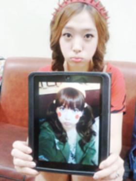 ซอลลี่ (Sulli) และจิยอง (Ji Young) ที่สนิทสนมกัน?