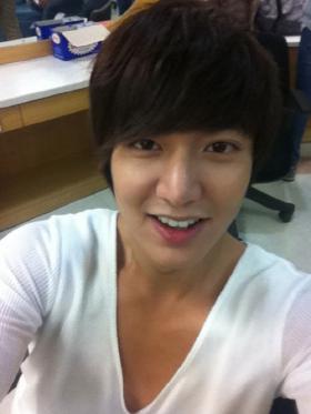 ลีมินโฮ (Lee Min Ho) ใช้ช่วงวันเกิดในกองถ่ายละคร!