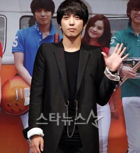 โซฮยอน (Seo Hyun) สนับสนุนจองยองฮวา (Jung Yong Hwa) ในละครเรื่องใหม่!