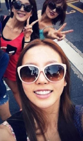 สมาชิกจากวง Kara ไปพักผ่อนด้วยการช้อปปิ้งด้วยกัน!