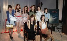 สมาชิกวง T-ara ไปให้กำลังใจฮโยมิน (Hyo Min)!