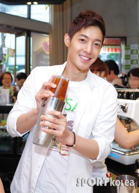 คิมฮยอนจุง (Kim Hyun Joong) ร่วมแคมเปญสำหรับสภาพแวดล้อมของ Hang Ten 