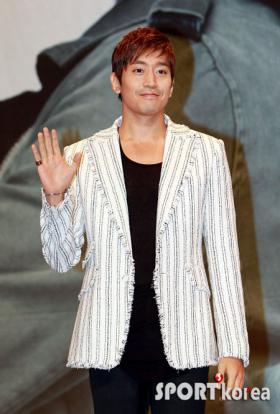 Eric ร่วมงานแถลงข่าวละคร Spy Myung Wol