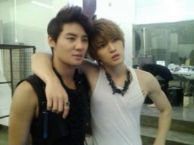 คิมแจจุง (Kim Jae Joong) อัพเดทภาพตลกๆ!