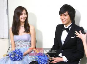 ลีมินโฮ (Lee Min Ho) และยูนอา (YoonA) เป็นพรีเซ็นเตอร์แบรนด์ EIDER Freinds 