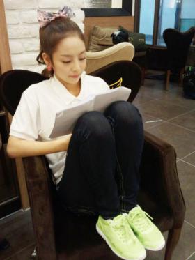 คูฮาร่า (Goo Hara) ขยันอ่านและฝึกซ้อมบท