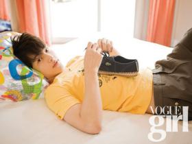 ซงจุงกิ (Song Joong Ki) ถ่ายภาพในนิตยสาร Vogue