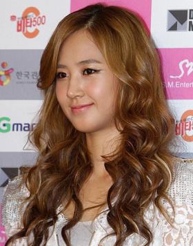 ยูริ (Yuri) มีใบหน้าที่สวยงาม?