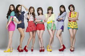 ภาพวง T-ara เป็นนางแบบพรีเซ็นเตอร์ให้แบรนด์ Tony Moly 