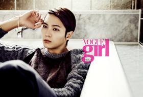 จูวอน (Joo Won) ถ่ายภาพสำหรับนิตยสาร Vogue 
