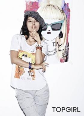 ลีฮโยริ (Lee Hyori) ถ่ายภาพสำหรับเครื่องแต่งกายแบรนด์ TOPGIRL