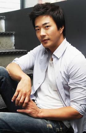 ควอนซางวู (Kwon Sang Woo) เริ่มทำงานฮอลลีวู้ด