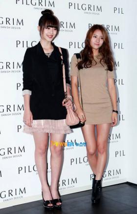 ซอลลี่ (Sulli) และ Krystal  ไปร่วมงานโชว์ของจิวเวอร์รี่แบรนด์ PILGRIM 