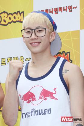 Jay Park แสดงการเต้นแนว Breakdance