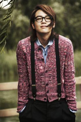 จางกึนซอค (Jang Geun Suk) เป็นเพื่อนกับลีซึงกิ (Lee Seung Gi)