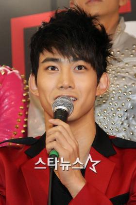 แทคยอน (Taecyeon) สามารถร่วมทัวร์คอนเสิร์ตได้