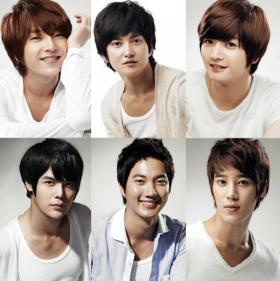 วง Supernova เป็นพรีเซ็นเตอร์ให้กับเครื่องสำอางค์แบรนด์ Talent Cosmetic 