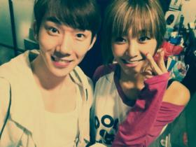 โจควอน (Jo Kwon) ถ่ายภาพกับ G.NA