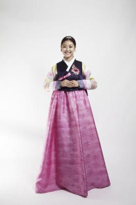 ควอนริแซ (Kwon Ri Sae) ทักทายแฟนๆ สำหรับเทศกาล Chuseok