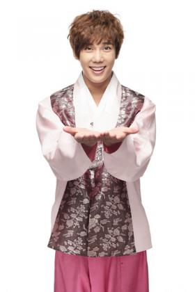 ปาร์คจองมิน (Park Jung Min) ทักทายแฟนๆ สำหรับเทศกาล Chuseok