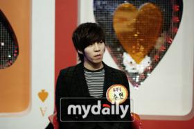 หัวหน้าวง U-Kiss ซูฮยอน (Soo Hyun) ขอโทษวง Kara และแฟนๆ ของวง Kara!