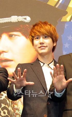 คยูฮยอน (Kyu Hyun) จะมาเป็นพิธีกรชั่วคราวรายการ Radio Star