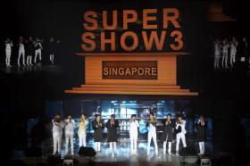 วง Super Junior จัดคอนเสิร์ต Super Show ที่ประเทศฝรั่งเศส