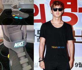 จางวูฮยอค (Jang Woo Hyuk) อวดรองเท้าลิมิเต็ดจาก Back to the Future