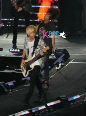 ลีฮงกิ (Lee Hong Ki) อัพโหลดภาพที่เรียกเสียงฮาให้กับแฟนๆ