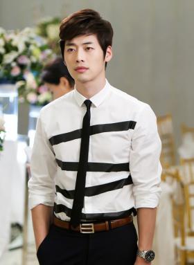 คิมแจวอน (Kim Jae Won) ถูกนำส่งโรงพยาบาลหลังจากที่เขาประสบอุบัติเหตุมอเตอร์ไซค์