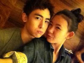 ชาวอินเทอร์เน็ทกล่าวชมภาพนิชคุณ (Nichkhun) ที่สนิทสนมกับน้องสาว!