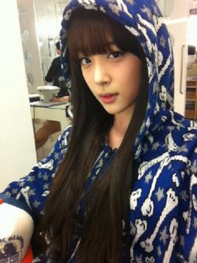 ซอลลี่ (Sulli) ทักทายแฟนๆ จากพูซาน