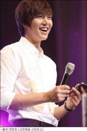 ลีมินโฮ (Lee Min Ho) ได้รับความนิยมอย่างมากที่รัสเซีย!