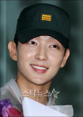 ลีจุนกิ (Lee Jun Ki) ได้รับการทาบทามงานต่างๆ มากมาย