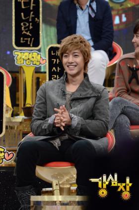 ทำไมคิมฮยอนจุง (Kim Hyun Joong) ถึงซื้อกางเกง 30 ตัวเหมือนกัน?