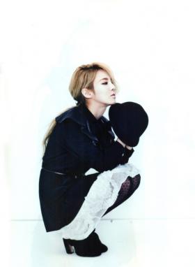 ฮโยยอน (Hyo Yeon) ถ่ายภาพในนิตยสารแฟชั่น Vogue
