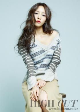 คูฮาร่า (Goo Hara) ถ่ายภาพในนิตยสาร High Cut