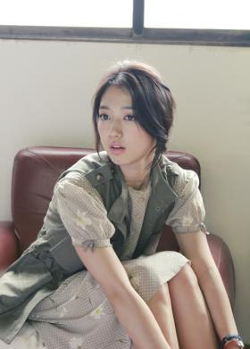 ปาร์คชินเฮ (Park Shin Hye) ออกเดินทางไปประเทศจีน