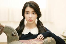 ทุกเพลงจากอัลบั้ม Last Fantasy ของ IU ติดชาร์ตเพลงต่างๆ!