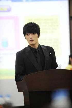 แจจุง (Jae Joong) บริจาคเงินจำนวน 50,000 ดอลล่าร์สหรัฐฯ ให้กับโรงเรียนเก่าของเขา!