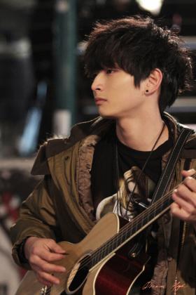 ภาพจินวูน (Jin Woon) ที่เปลี่ยนลุคใหม่ในละครเรื่อง Dream High 2 