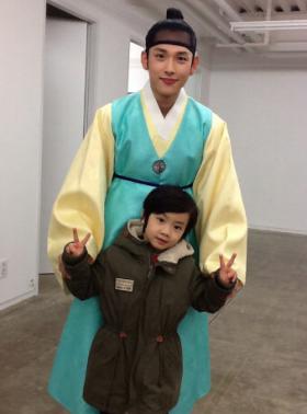 ซีวาน (Si Wan) เผยภาพจำยอม (Yeom) ตัวน้อย?